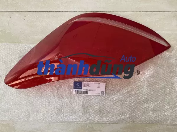 ỐP NHỰA MẶT ĐÈN HẬU MERCEDES C200 2015