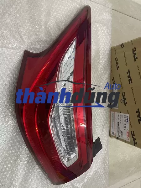 ĐÈN HẬU NISSAN TEANA 2016