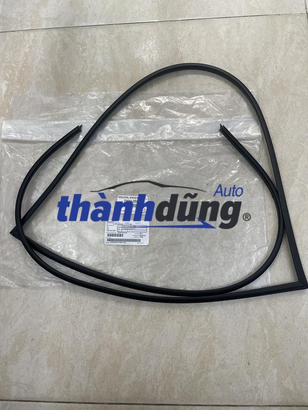 GIOĂNG KÍNH CHẮN GIÓ TRƯỚC TOYOTA YARIS