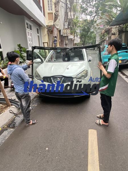 KÍNH CHẮN GIÓ TRƯỚC NISSAN QASHQAI