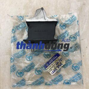 CHÂN MÁY TRƯỚC MERCEDES MB140
