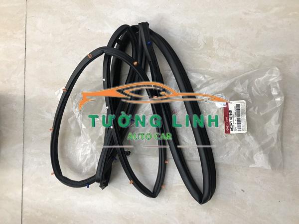 GIOĂNG CÁNH CỬA KIA SPECTRA 2000
