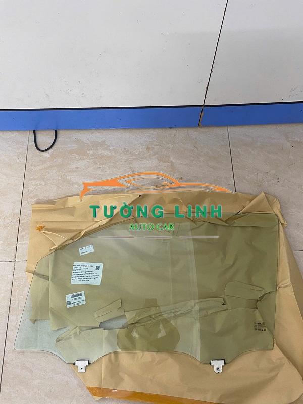 68103BZ460 | KÍNH CÁNH CỬA XE VELOZ 2021
