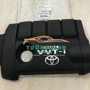 1260136010 | NẮP TRANG TRÍ MẶT MÁY XE TOYOTA CAMRY 2011