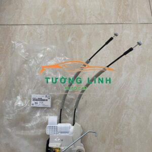 813111W020 | Ổ NGẬM KHÓA CỬA XE KIA RIO 2012