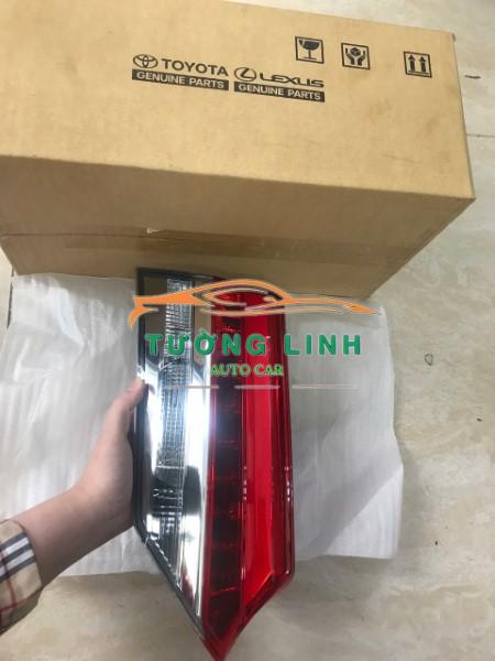 8158102A70 | ĐÈN HẬU TOYOTA ALTIS 2016