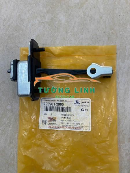 79390F2000 | HẠN CHẾ CÁNH CỬA HYUNDAI ELANTRA 2015-2019