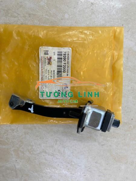 79390F2000 | HẠN CHẾ CÁNH CỬA HYUNDAI ELANTRA 2015-2019