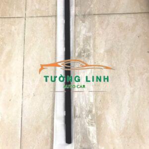 NẸP CHÂN KÍNH HYUNDAI AVANTE 2009 CHÍNH HÃNG | 82210-2H000