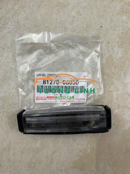 ĐÈN SOI BIỂN SỐ XE TOYOTA CAMRY 2006-2013 | 8127006050