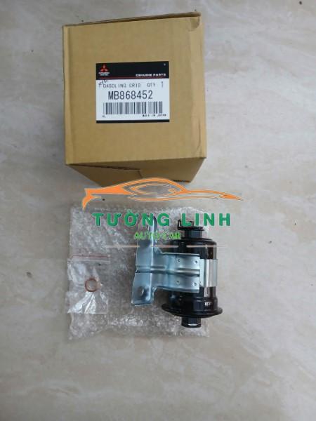 LỌC XĂNG XE MITSUBISHI PAJERO 2001-2010 | MB868452