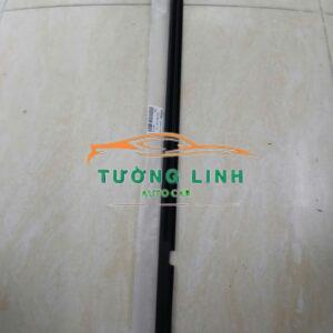 NẸP CHÂN KÍNH XE TOYOTA COROLLA 2003-2008 | 7573002110