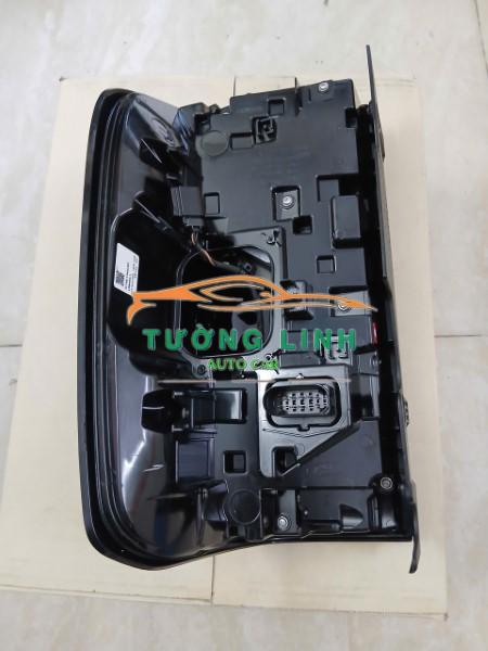 Đèn hậu ford ranger platium 2025 | N1WZ13405BZ